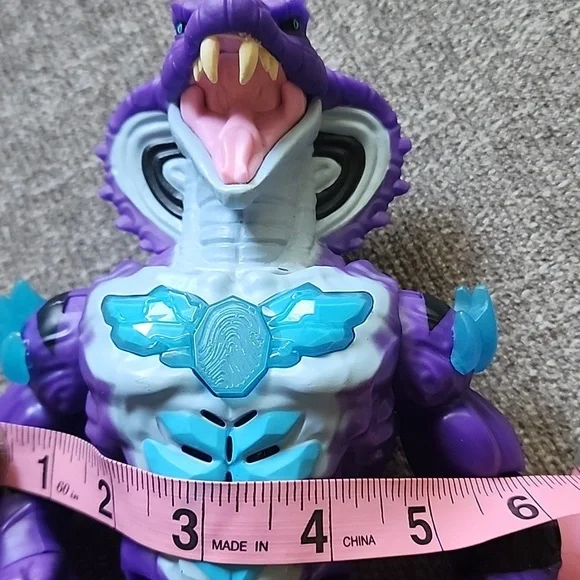 Bionic Lab Stealth Reptile Cobra Action Figure | Purple Blue Rare Toy - Picture 13 of 13